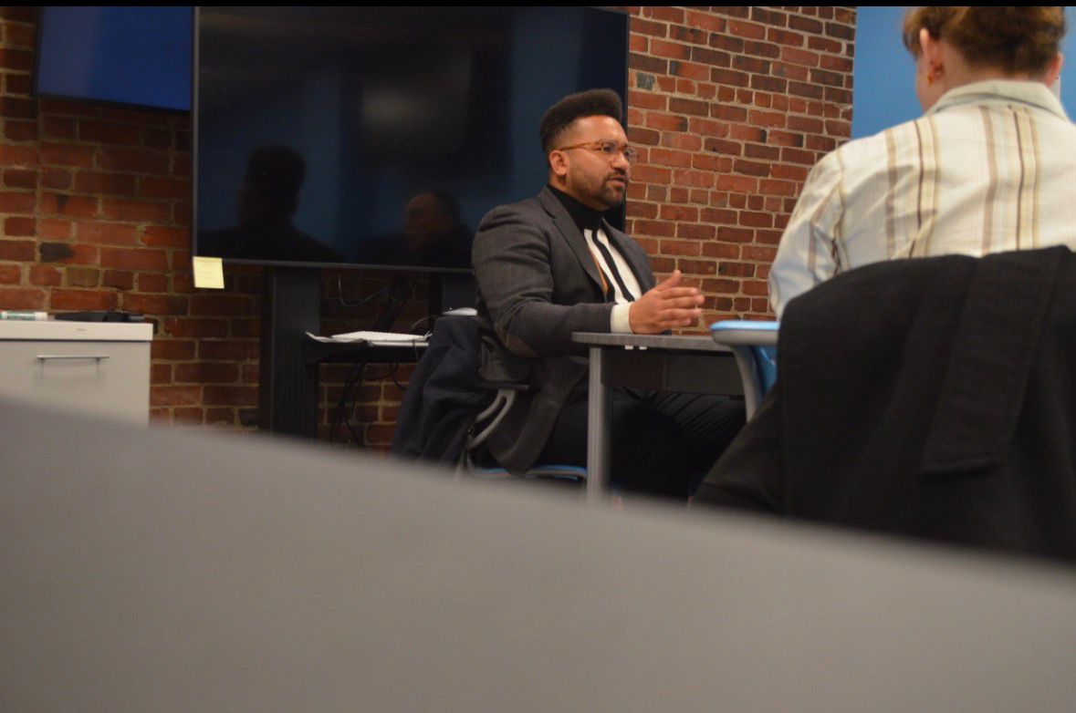 New York Times White House correspondent Zolan Kanno-Youngs attending Pizza Press in Northeastern University, Boston.
